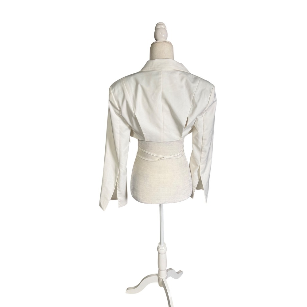 Lioness White Cropped Tie Front Blazer Jacket NWT Size XS - Picture 3 of 8